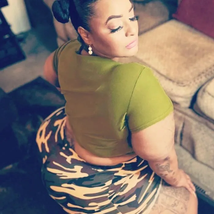 Assoholic22 camshow