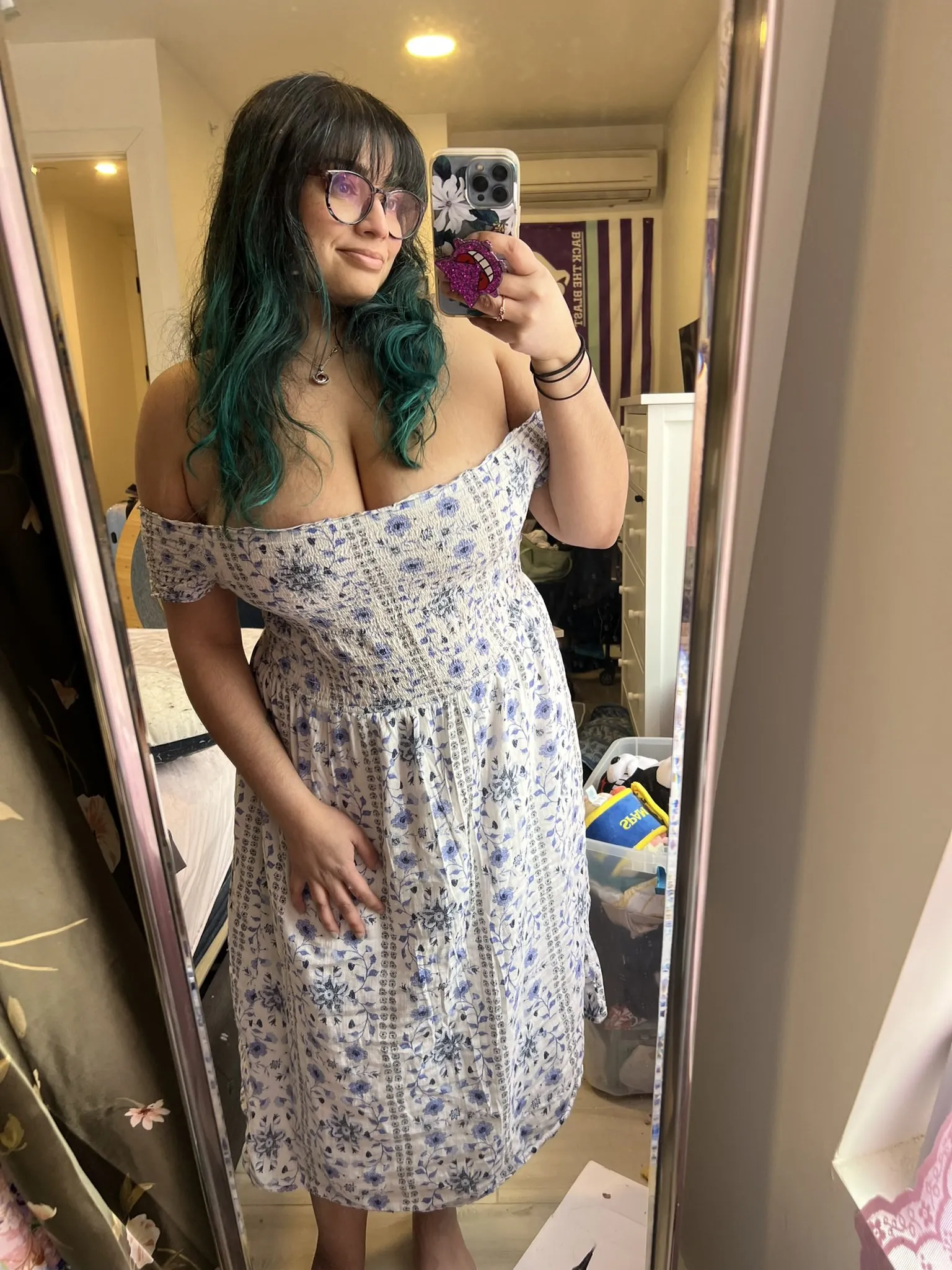 NotInTheFace camshow