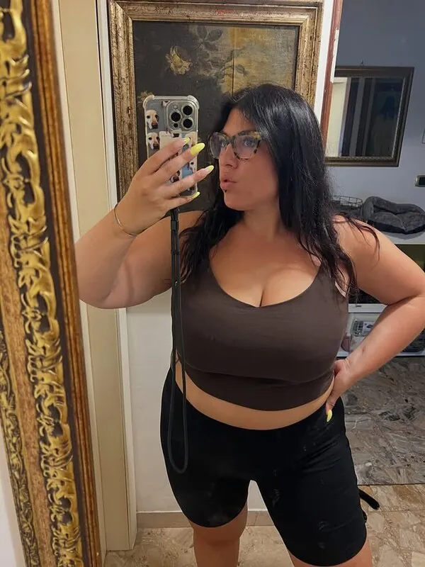Giulia Stepan camshow