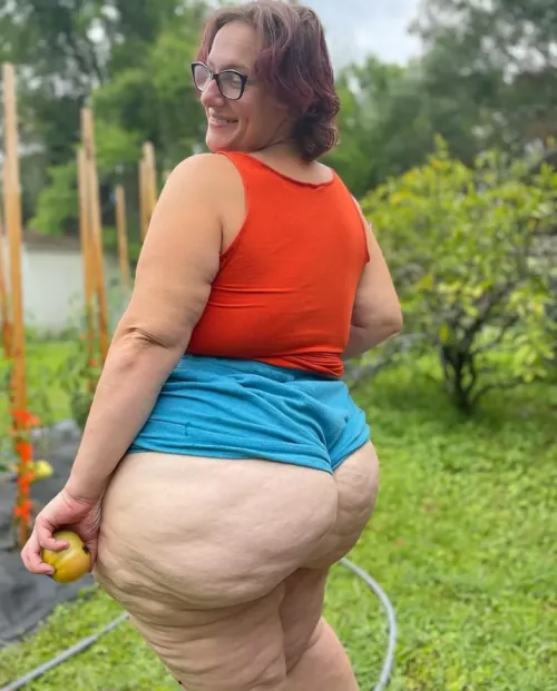 hourglassleigh (Leigh) camshow