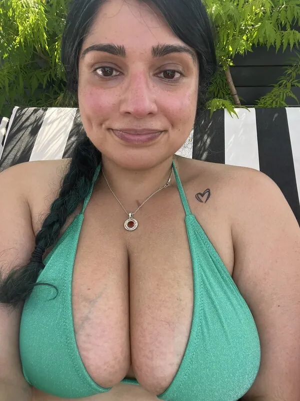 NotInTheFace camshow