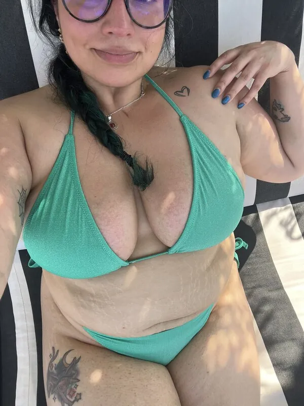 NotInTheFace camshow