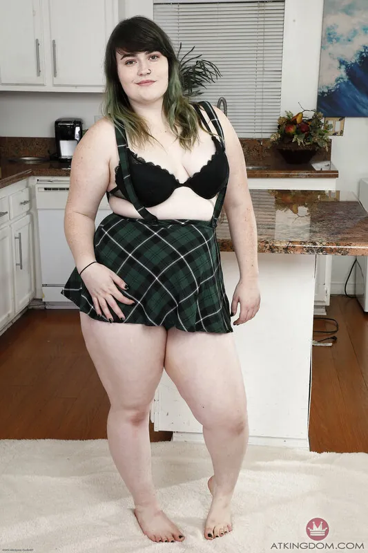 Cece Lachey camshow