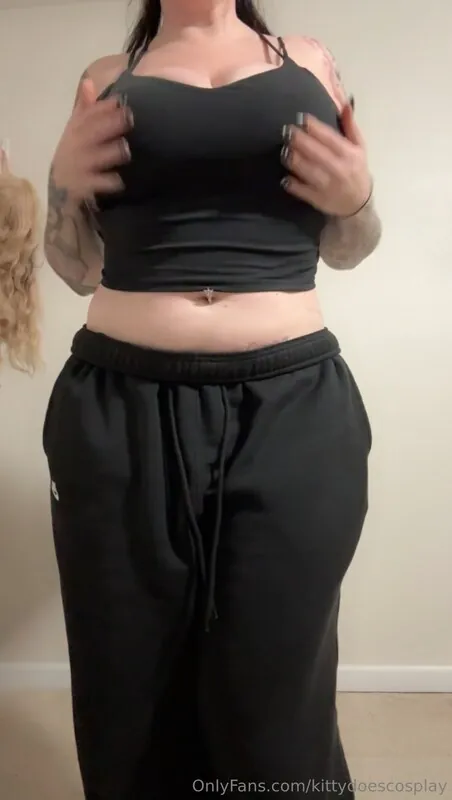KittyDoesCosplay camshow