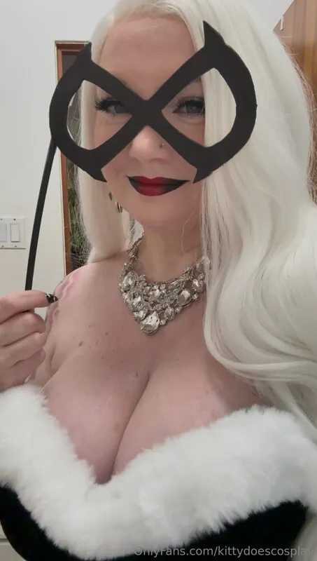 KittyDoesCosplay camshow