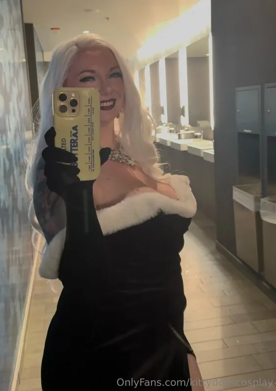 KittyDoesCosplay camshow