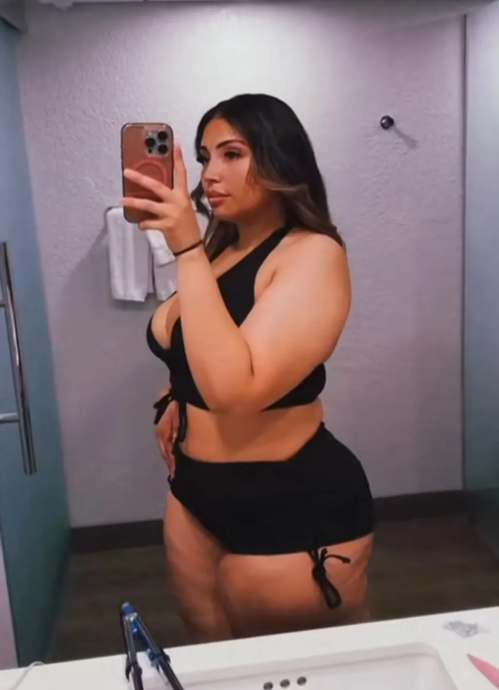 Thick Curvy BBW Baddie @Blessedd.dess camshow