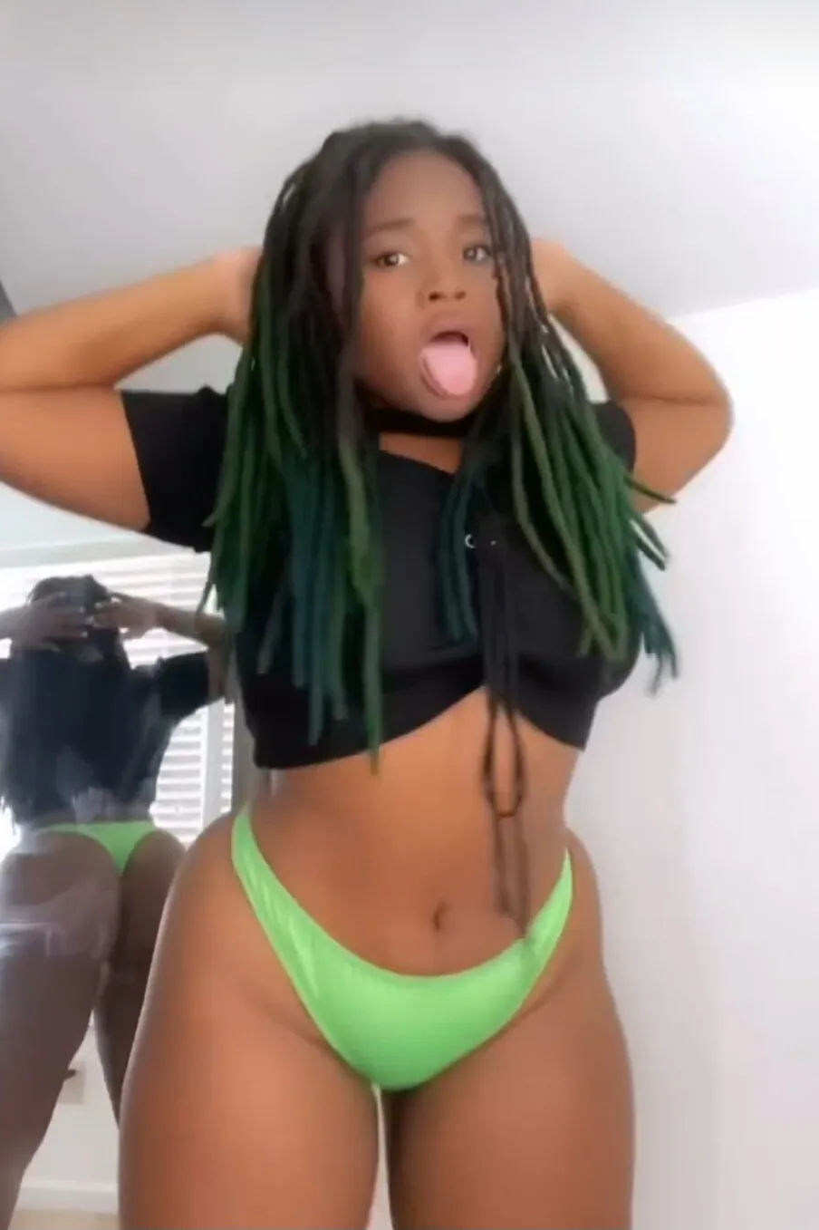 Ivy Dean camshow