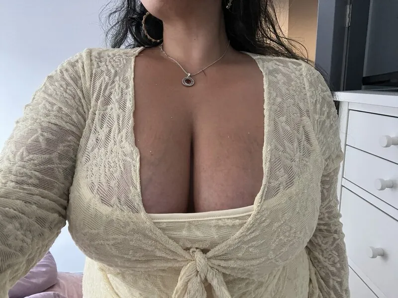NotInTheFace camshow