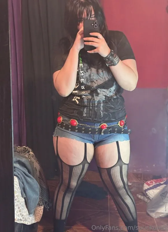 suuckubus camshow