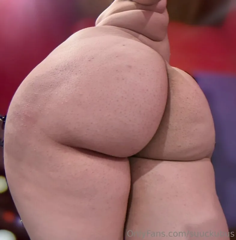 suuckubus camshow