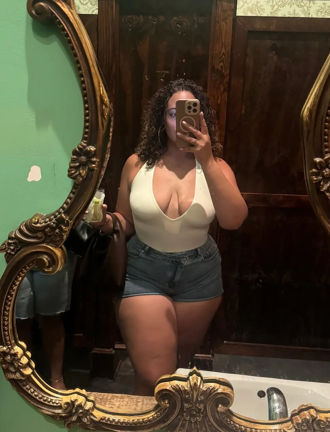 Thick Curvy BBW Baddie @Maliiixo camshow