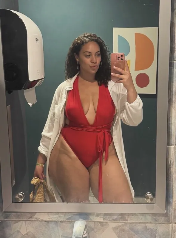 Thick Curvy BBW Baddie @Maliiixo camshow