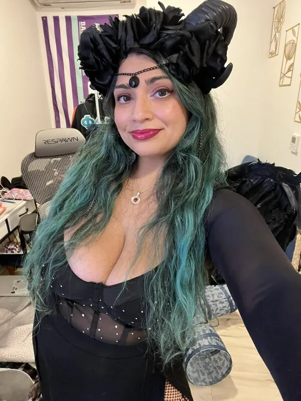 NotInTheFace camshow